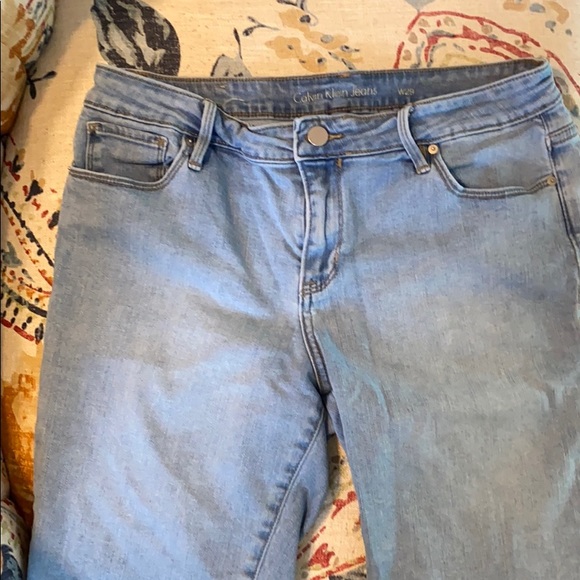 Calvin Klein Bermuda Shorts - Picture 2 of 8